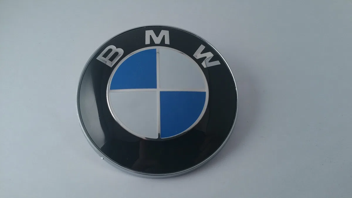 BMW Blue White 82mm 3.23 inch Hood Front Emblem Badge Logo self adhesive