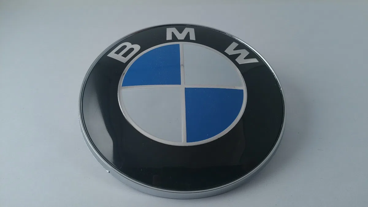 BMW Blue White 82mm 3.23 inch Hood Front Emblem Badge Logo self adhesive