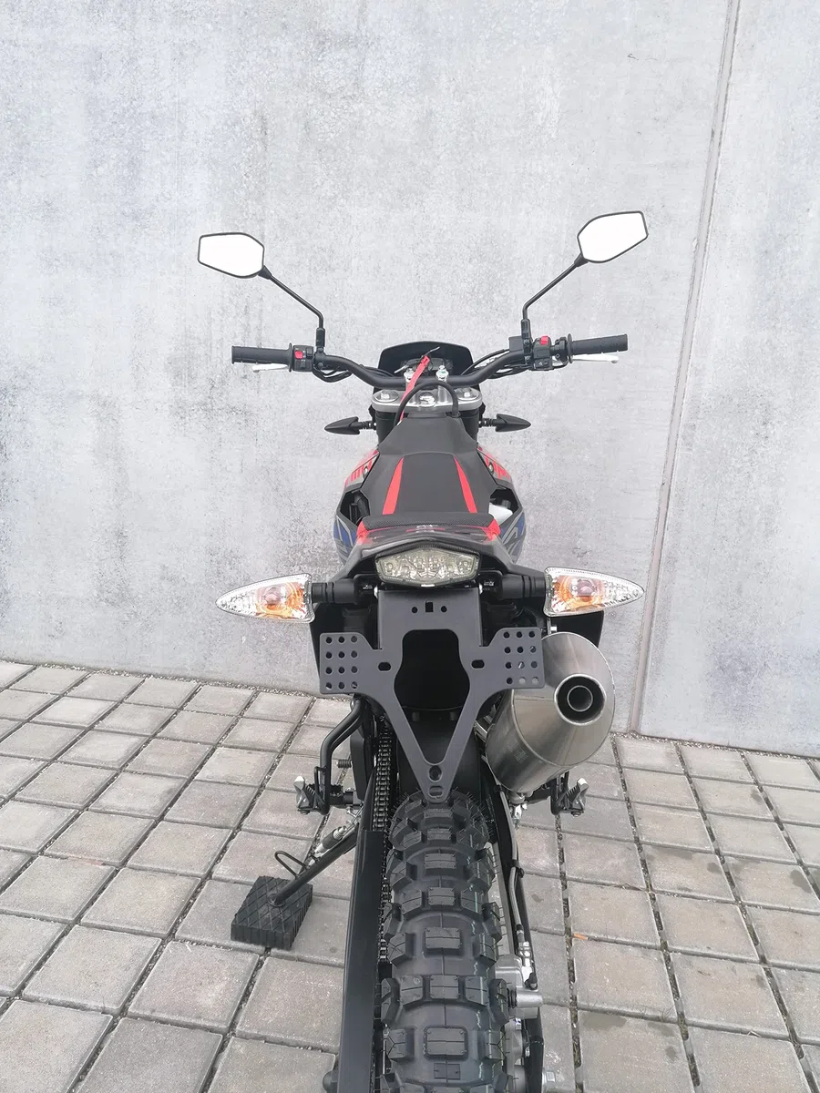 Portatarga GroFaTec Evo per Aprilia RX125 / SX 125 anno 2018-2022 supermoto sx125 enduro rx125 Malaguti Derbi Porta Targa reclinable coda corta conversione della coda