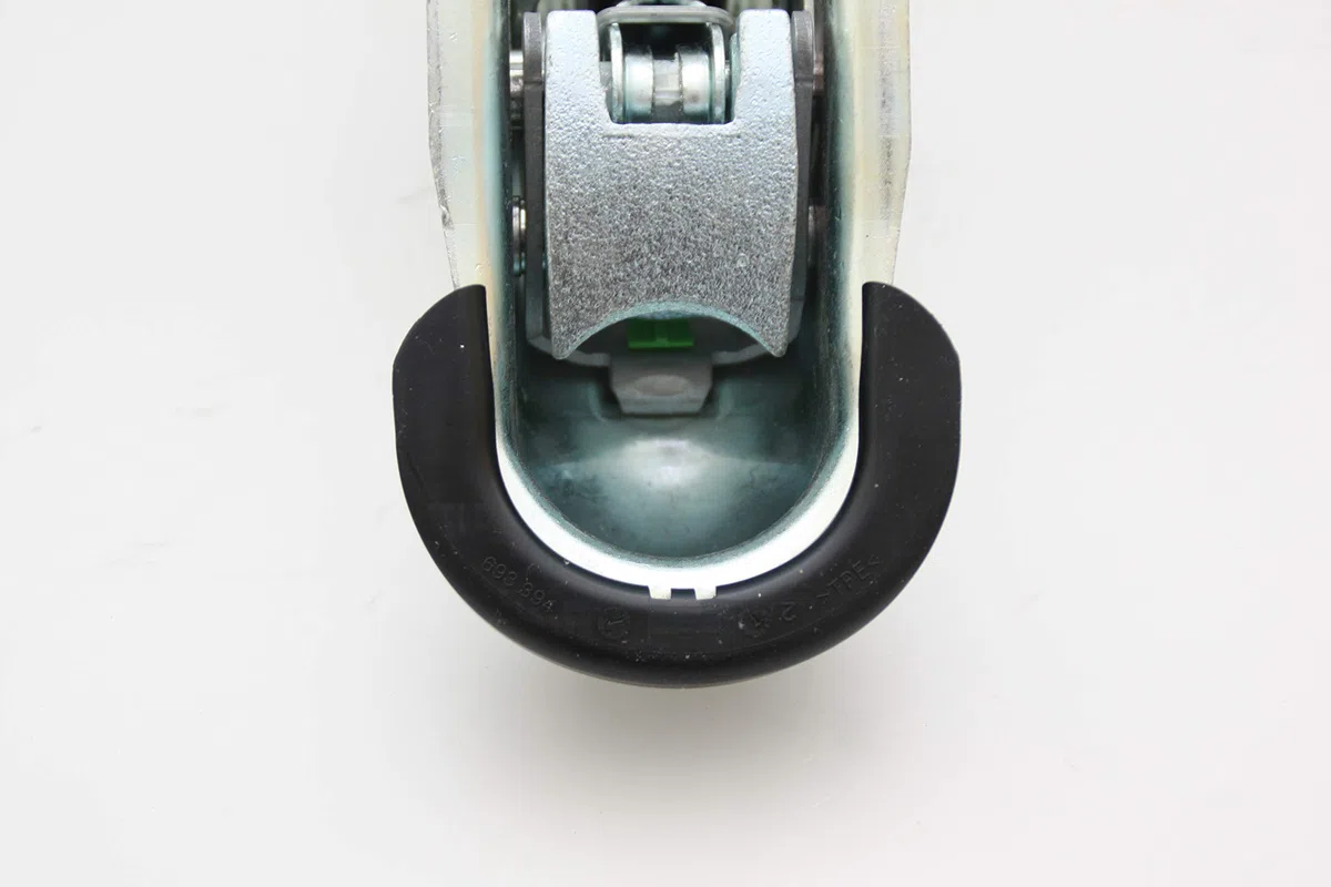 p4U AL-KO 1730218 - Giunto a sfera AK 161, rimorchio 1600 kg, Soft Dock 50, 45, 35 mm, per AK 160